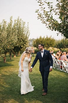 Julie n Daniel Just Married in Orchard by Taras Ilchuk